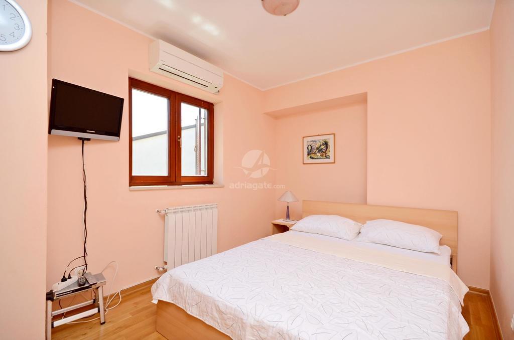 Apartments Ivanka سينج الغرفة الصورة